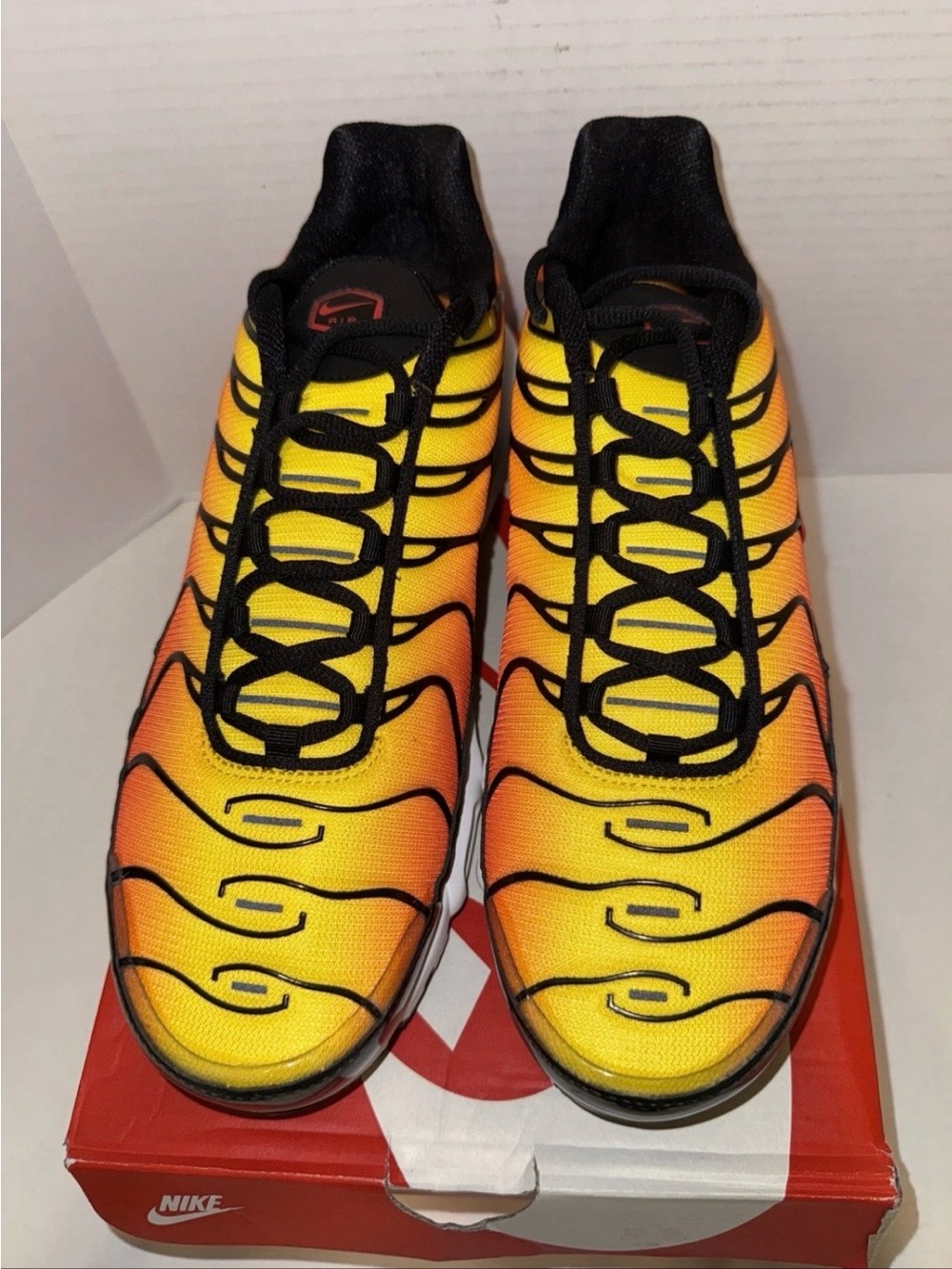 Men's Nike Air Max Plus Black/Pimento-Bright Ceramic size 13 NWB - Picture 3 of 9